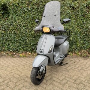 Vespa Sprint NARDO GREY Scooter BETAAL met in3